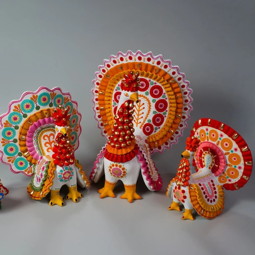 Painted Vyatka craft items