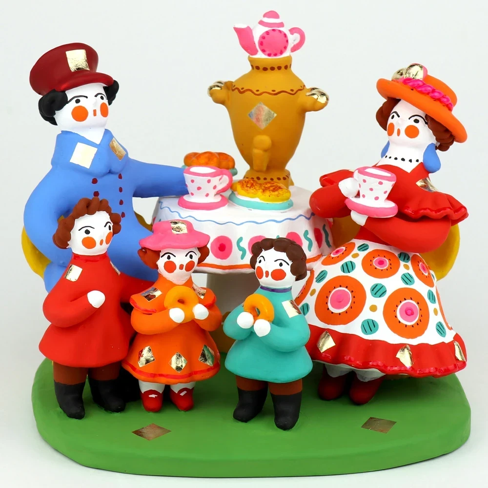 Painted Vyatka craft items